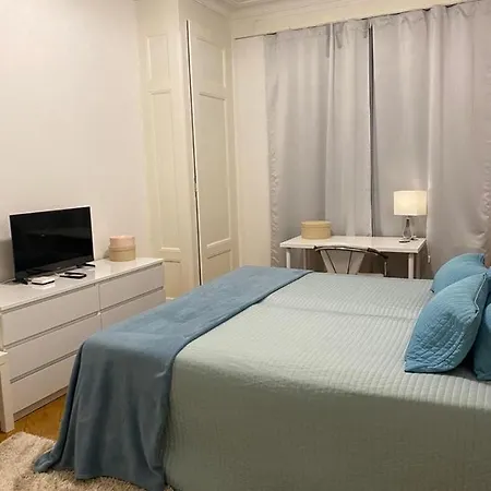 Large Apartment. *